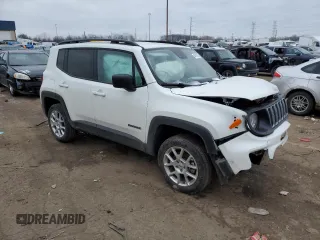 2022 Jeep Renegade Latitude with VIN ZACNJDB10NPN90182, listed as a Copart auction lot 44916335 with 25,664 mi miles and Salvage title. Bid and sale history available at DreamBid. Image 4.