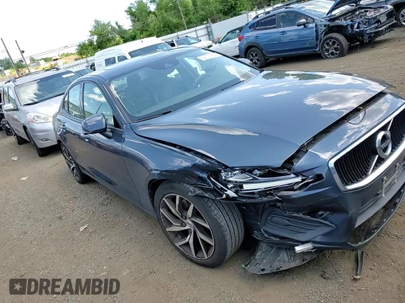 2020 Volvo S60 Momentum with VIN 7JR102FK2LG045625, listed as a Copart auction lot 64000994 with 50,014 mi miles and Salvage Title. Bid and sale history available at carsss.com. Image 10.