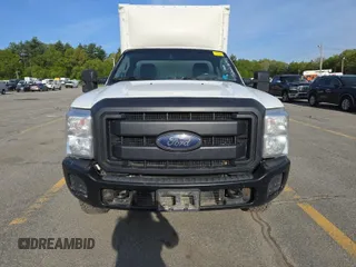 2015 Ford F-250 XL z VIN 1FDBF2B69FED21577, wystawiony jako IAAI lot #42501116 z przebiegiem 478 051 mil mil oraz . Historia ofert i sprzedaży dostępna na DreamBid. Obrazek 23.