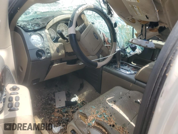 2007 Ford F-150 XLT с VIN 1FTPW14V07FB55910, выставлен на аукционе Copart как лот 62208545 с пробегом Не указан миль и Списание • Salvage title. История ставок и продаж доступна на DreamBid. Изображение 8.