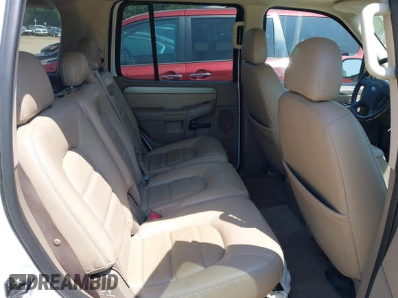 2004 Ford Explorer XLT z VIN 1FMZU73K24UA79196, wystawiony jako IAAI lot #42586311 z przebiegiem 212 196 mil mil oraz . Historia ofert i sprzedaży dostępna na DreamBid. Obrazek 8.