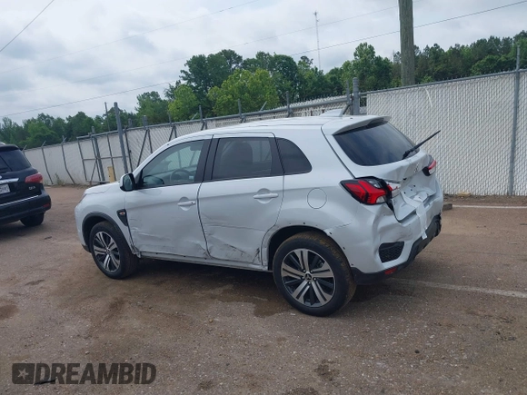 2024 Mitsubishi Outlander S z VIN JA4ARUAU8RU026106, wystawiony jako IAAI lot #42261854 z przebiegiem 5 439 mil mil oraz . Historia ofert i sprzedaży dostępna na DreamBid. Obrazek 15.