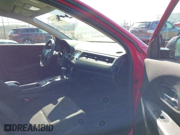2017 Honda HR-V LX with VIN 3CZRU6H32HM700330, listed as a IAAI auction lot 41879136 with 90,629 mi miles. Bid and sale history available at carsss.com. Image 5.