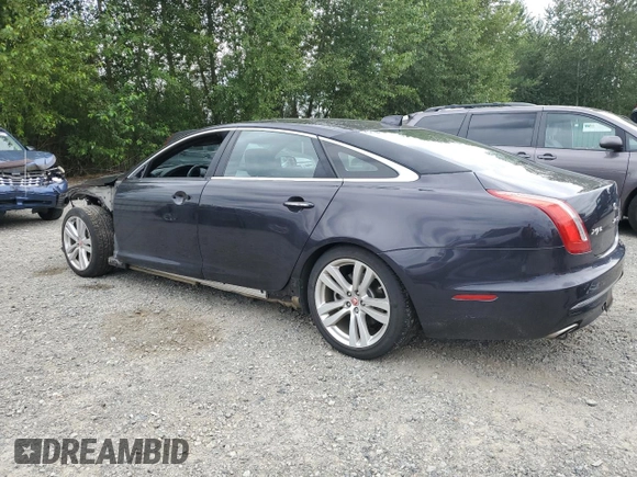 2016 Jaguar XJ Portfolio with VIN SAJWJ2GDXG8V93228, listed as a Copart auction lot 62832115 with 45,536 mi miles and Salvage title. Bid and sale history available at DreamBid. Image 2.