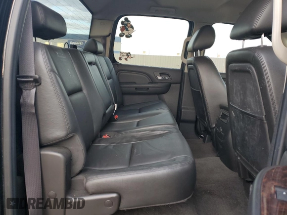 2011 GMC Sierra 1500 Denali z VIN 3GTP2XE23BG294441, wystawiony jako Copart lot #50512945 z przebiegiem 107 265 mil mil oraz Szkoda całkowita • Salvage title. Historia ofert i sprzedaży dostępna na DreamBid. Obrazek 10.