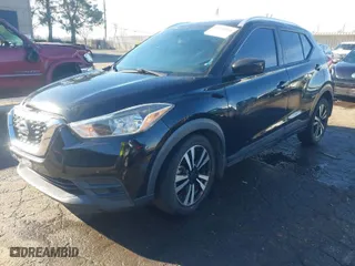 2019 Nissan Kicks SV with VIN 3N1CP5CU9KL568079, listed as a IAAI auction lot 41219531 with 140,033 mi miles. Bid and sale history available at carsss.com. Image 2.