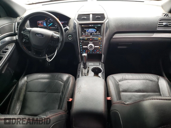 2016 Ford Explorer Sport z VIN 1FM5K8GTXGGB02174, wystawiony jako Copart lot #57963255 z przebiegiem 154 919 mil mil oraz Szkoda całkowita • Salvage title. Historia ofert i sprzedaży dostępna na DreamBid. Obrazek 8.