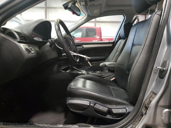2004 BMW 3 Series 325xi with VIN WBAEU33434PR12142, listed as a Copart auction lot 42591075 with 149,969 mi miles and Salvage Title. Bid and sale history available at carsss.com. Image 7.