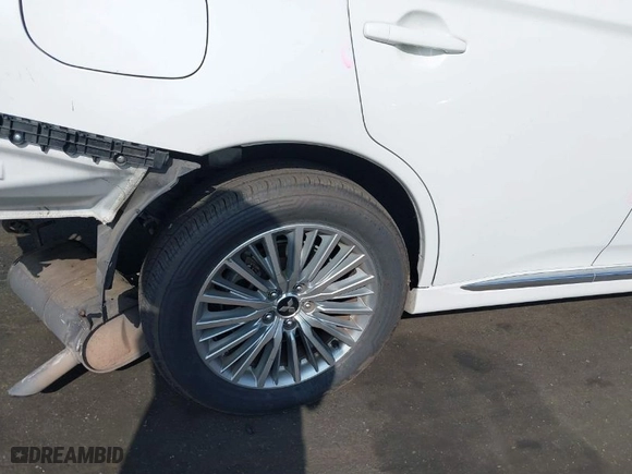 2019 Mitsubishi Outlander PHEV SEL with VIN JA4J24A57KZ049706, listed as a IAAI auction lot 41500699 with 160280 miles. Bid and sale history available at carsss.com. Image 19.