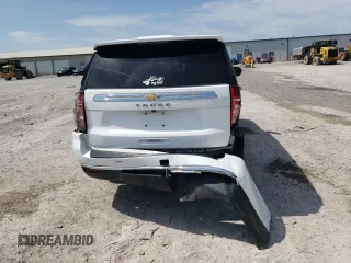 2021 Chevrolet Tahoe LS z VIN 1GNSKMKD0MR315982, wystawiony jako Copart lot #52740585 z przebiegiem 54 954 mil mil oraz Szkoda całkowita • Salvage title. Historia ofert i sprzedaży dostępna na DreamBid. Obrazek 6.