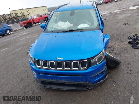 2019 Jeep Compass Latitude with VIN 3C4NJDBB5KT648383, listed as a IAAI auction lot 41681703 with 76,905 mi miles. Bid and sale history available at carsss.com. Image 13.