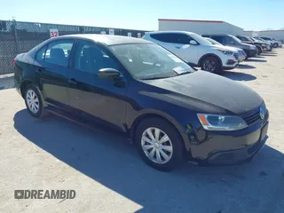 2011 Volkswagen Jetta Sedan S with VIN 3VW2K7AJ9BM069057, listed as a IAAI auction lot 41656285 with 208,001 mi miles. Bid and sale history available at carsss.com. Image 1.