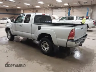 2005 Toyota Tacoma PreRunner z VIN 5TETU62N15Z064813, wystawiony jako IAAI lot #41353526 z przebiegiem 172 318 mil mil oraz . Historia ofert i sprzedaży dostępna na DreamBid. Obrazek 3.