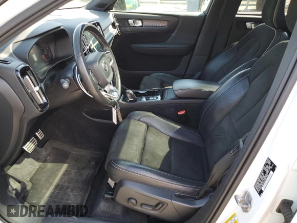 2019 Volvo XC40 Momentum с VIN YV4162XZ8K2006393, выставлен на аукционе Copart как лот 53509605 с пробегом 81 946 миль миль и Списание • Salvage title. История ставок и продаж доступна на DreamBid. Изображение 7.