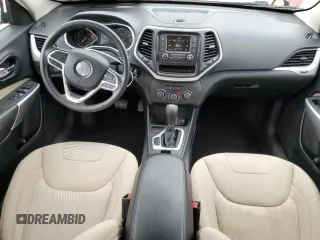 2017 Jeep Cherokee Sport с VIN 1C4PJLAB2HW664029, выставлен на аукционе Copart как лот 54760335 с пробегом 74 849 миль миль и Списание • Salvage title. История ставок и продаж доступна на DreamBid. Изображение 8.