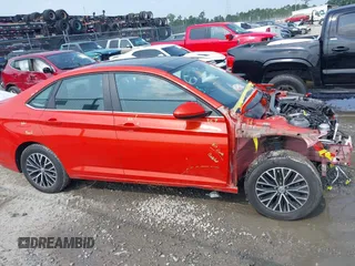 2020 Volkswagen Jetta S с VIN 3VWCB7BU5LM039701, выставлен на аукционе IAAI как лот 42372293 с пробегом 43 111 миль миль и . История ставок и продаж доступна на DreamBid. Изображение 13.