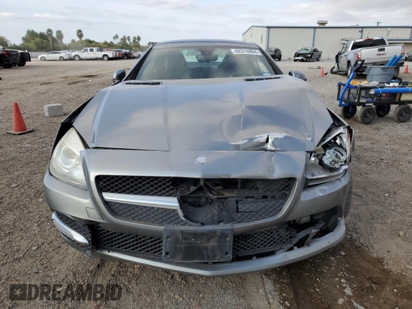2014 Mercedes-Benz SLK 250 with VIN WDDPK4HA0EF091357, listed as a Copart auction lot 82316804 with 71,993 mi miles and Salvage title. Bid and sale history available at DreamBid. Image 5.