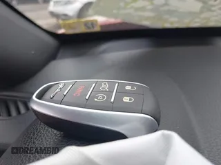 2019 Alfa Romeo Stelvio Ti z VIN ZASPAKBNXK7C31621, wystawiony jako IAAI lot #41773366 z przebiegiem 37 344 mil mil oraz . Historia ofert i sprzedaży dostępna na DreamBid. Obrazek 11.