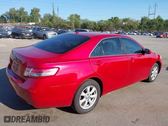 2011 Toyota Camry LE with VIN 4T1BF3EK2BU639667, listed as a IAAI auction lot 40257539 with 209,474 mi miles. Bid and sale history available at carsss.com. Image 4.