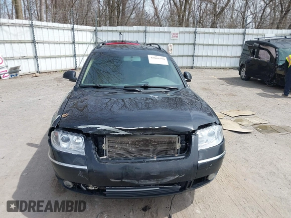 2005 Volkswagen Passat GLS z VIN WVWCE63B15E131558, wystawiony jako IAAI lot #42069590 z przebiegiem 241 886 mil mil oraz . Historia ofert i sprzedaży dostępna na DreamBid. Obrazek 12.