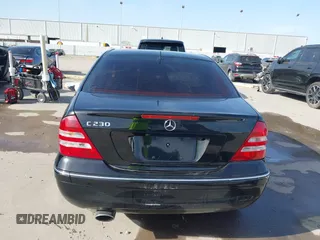 2006 Mercedes-Benz C Sport with VIN WDBRF52H46E021580, listed as a IAAI auction lot 41843935 with 78,991 mi miles. Bid and sale history available at carsss.com. Image 16.