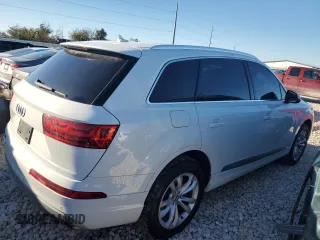 2017 Audi Q7 Premium Plus with VIN WA1LAAF75HD012681, listed as a Copart auction lot 79831634 with 145,270 mi miles and Clean Title. Bid and sale history available at carsss.com. Image 3.