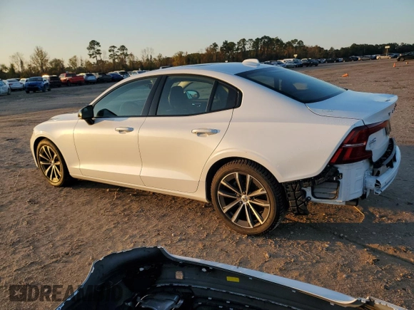 2021 Volvo S60 Momentum with VIN 7JR102FZ0MG118375, listed as a Copart auction lot 84476714 with 37,168 mi miles and Salvage Title. Bid and sale history available at carsss.com. Image 2.