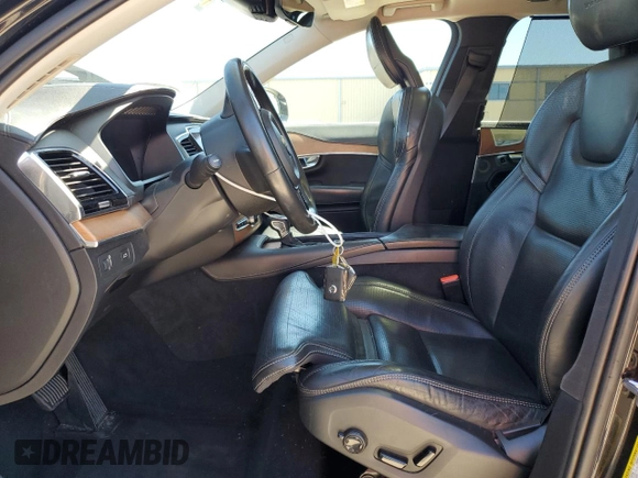 2016 Volvo XC90 T6 Inscription with VIN YV4A22PL7G1045397, listed as a Copart auction lot 55492615 with 116,458 mi miles and Salvage title. Bid and sale history available at DreamBid. Image 7.