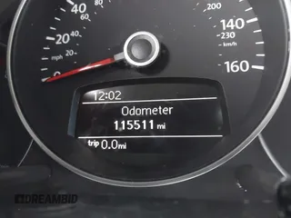 2012 Volkswagen Beetle 2.5L w/Sun PZEV с VIN 3VWJP7AT5CM603672, выставлен на аукционе IAAI как лот 42258888 с пробегом 115 511 миль миль и . История ставок и продаж доступна на DreamBid. Изображение 15.