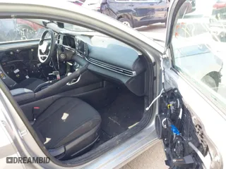 2021 Hyundai Elantra SE with VIN 5NPLL4AG1MH019074, listed as a IAAI auction lot 41755879 with 22,972 mi miles. Bid and sale history available at carsss.com. Image 5.