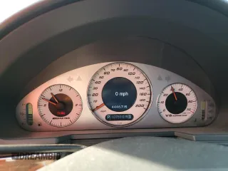 2005 Mercedes-Benz E-Class 5.5L AMG with VIN WDBUF76J05A781904, listed as a Copart auction lot 43762835 with 107,810 mi miles and Salvage Title. Bid and sale history available at carsss.com. Image 9.