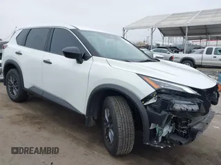 2023 Nissan Rogue S z VIN 5N1BT3AA1PC882132, wystawiony jako IAAI lot #42153341 z przebiegiem 29 164 mil mil oraz . Historia ofert i sprzedaży dostępna na DreamBid. Obrazek 1.
