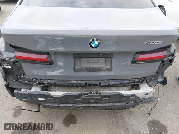2021 BMW 5 Series 530i with VIN WBA53BH08MWX16268, listed as a IAAI auction lot 42065485 with 42,659 mi miles and . Bid and sale history available at DreamBid. Image 6.