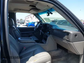 2003 Chevrolet Tahoe LS with VIN 1GNEC13T73R105540, listed as a IAAI auction lot 42313415 with Not provided miles and . Bid and sale history available at DreamBid. Image 5.