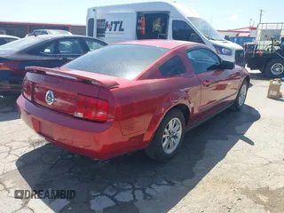 2006 Ford Mustang Standard with VIN 1ZVFT80N565169967, listed as a IAAI auction lot 42632504 with 168,239 mi miles and . Bid and sale history available at DreamBid. Image 4.