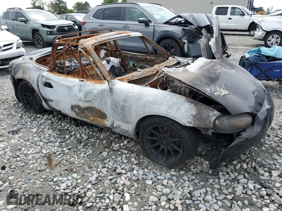 1999 Mazda MX-5 Miata z VIN JM1NB3535X0131701, wystawiony jako Copart lot #55785185 z przebiegiem Nie podano mil oraz Nie do naprawy • Non repairable. Historia ofert i sprzedaży dostępna na DreamBid. Obrazek 4.