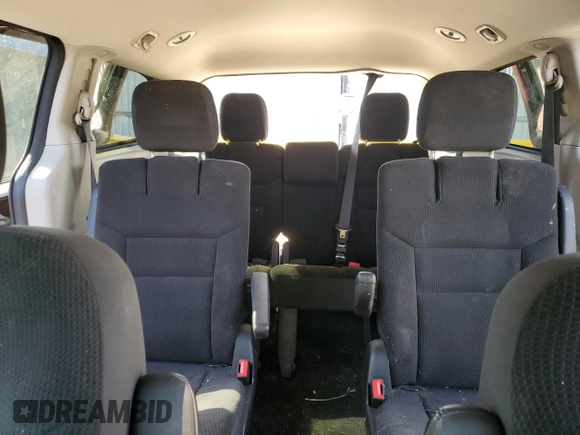 2017 Dodge Grand Caravan SE z VIN 2C4RDGBG8HR780460, wystawiony jako Copart lot #46663825 z przebiegiem 90 157 mil mil oraz Szkody całkowita. Historia ofert i sprzedaży dostępna na DreamBid. Obrazek 10.