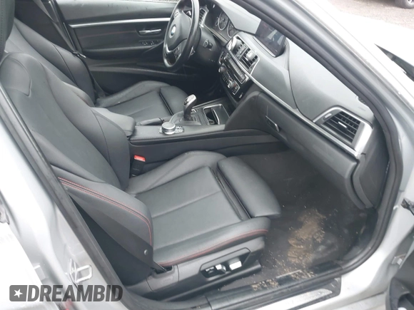 2018 BMW 3 Series 330i xDrive with VIN WBA8D9C55JA607605, listed as a IAAI auction lot 41682994 with 79,285 mi miles and . Bid and sale history available at DreamBid. Image 5.