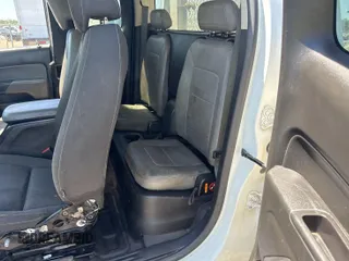 2016 Chevrolet Colorado 4WD WT with VIN 1GCHTBEA5G1277982, listed as a IAAI auction lot 42621259 with 111,271 mi miles and . Bid and sale history available at DreamBid. Image 41.