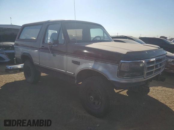 1996 Ford Bronco Custom with VIN 1FMEU15H2TLB67974, listed as a Copart auction lot 75960594 with 236,973 mi miles and Clean Title. Bid and sale history available at carsss.com. Image 4.