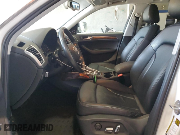 2016 Audi Q5 Premium Plus с VIN WA1L2AFP0GA150139, выставлен на аукционе Copart как лот 61922705 с пробегом 103 487 миль миль и Списание • Salvage title. История ставок и продаж доступна на DreamBid. Изображение 7.