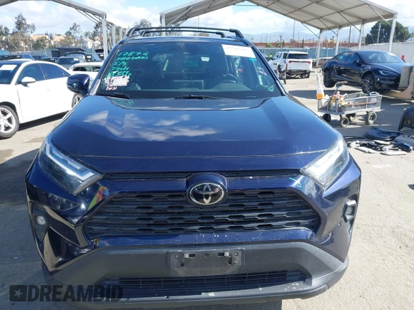 2022 Toyota RAV4 XLE Premium with VIN 2T3C1RFV2NW191537, listed as a IAAI auction lot 42245715 with 72,307 mi miles and . Bid and sale history available at DreamBid. Image 13.