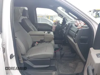 2017 Ford F-250 Lariat z VIN 1FT7W2BTXHEB47795, wystawiony jako IAAI lot #42010501 z przebiegiem 168 108 mil mil oraz . Historia ofert i sprzedaży dostępna na DreamBid. Obrazek 5.