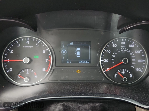 2017 Kia Optima EX with VIN 5XXGU4L33HG141736, listed as a Copart auction lot 63155955 with 195,554 mi miles and Clean title. Bid and sale history available at DreamBid. Image 9.
