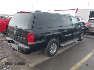 2005 Cadillac Escalade ESV z VIN 3GYFK66N55G236991, wystawiony jako IAAI lot #41506682 z przebiegiem 230 439 mil mil oraz . Historia ofert i sprzedaży dostępna na DreamBid. Obrazek 4.