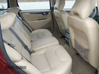 2002 Volvo V70 with VIN YV1SZ58DX21076660, listed as a IAAI auction lot 42496512 with 103,012 mi miles and . Bid and sale history available at DreamBid. Image 8.