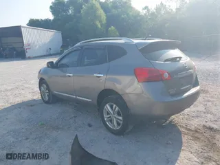 2015 Nissan Rogue Select S with VIN JN8AS5MTXFW667720, listed as a IAAI auction lot 40079417 with 135,882 mi miles. Bid and sale history available at carsss.com. Image 3.