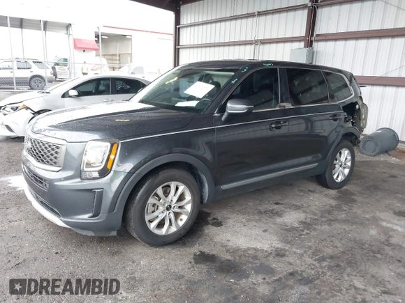 2020 Kia Telluride LX z VIN 5XYP24HC3LG008929, wystawiony jako IAAI lot #42242220 z przebiegiem 82 964 mil mil oraz . Historia ofert i sprzedaży dostępna na DreamBid. Obrazek 2.
