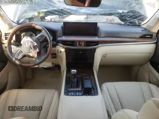 2021 Lexus LX z VIN JTJFY7AX3M4353870, wystawiony jako Copart lot #67265822 z przebiegiem 4 955 mil mil oraz . Historia ofert i sprzedaży dostępna na DreamBid. Obrazek 8.
