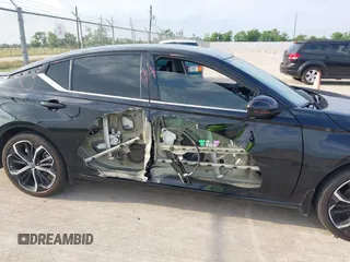 2024 Nissan Altima SR with VIN 1N4BL4CV1RN424324, listed as a IAAI auction lot 42080315 with 19,510 mi miles and . Bid and sale history available at DreamBid. Image 6.